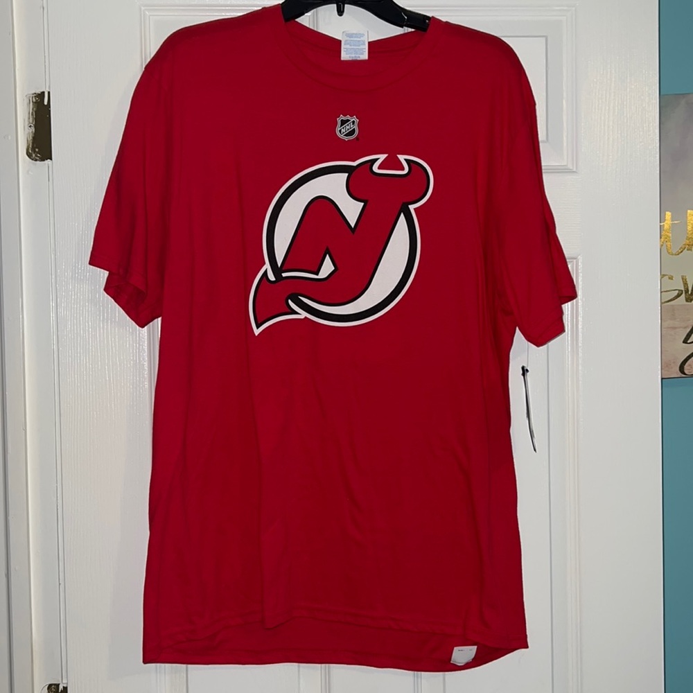Mens NJ Devils shirt, NWT